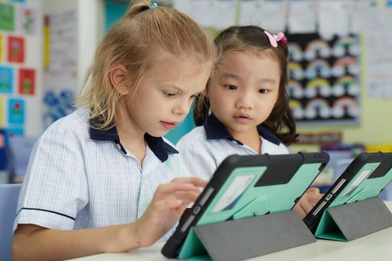 A technology-enabled campus featuring a variety of interactive resources, including Apple TVs, iPads, Macbooks and interactive LED screens as well as speakers.