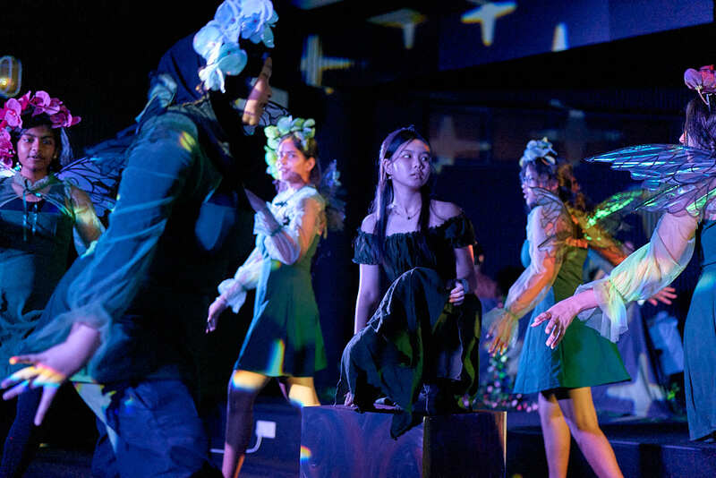 Carousel-on-page-Midsummer-night_s-dream.jpg